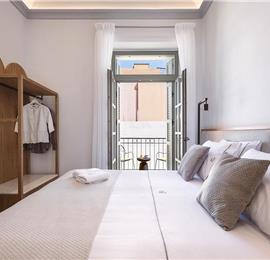 5 bedroom villa with indoor and outdoor pool in Chania town, sleeps 10